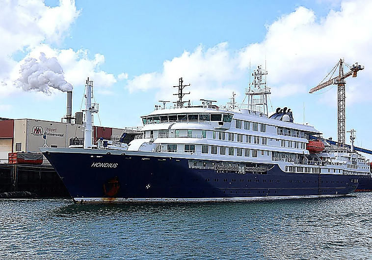British doctor evacuated to Netherlands as 'Rat Virus' cruise prepares for tense Tenerife arrival