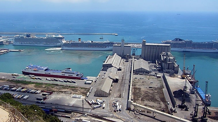 Barcelona Port