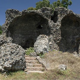 The Roman baths of Las Bóvedas, dating from the 2nd century, retain much of their structure.