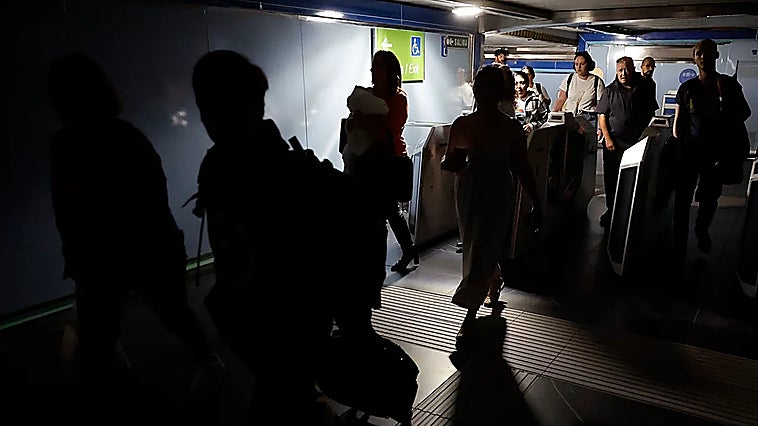Madrid metro passengers on 28 April 2025.