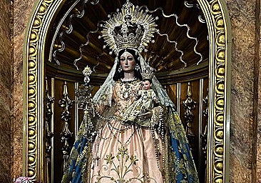 Malaga police investigate theft of jewels from parish church's religious image