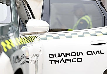 Archive photo of a Guardia Civil car.