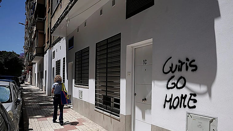 Malaga prepares urgent measure to stop conversion of commercial premises into housing