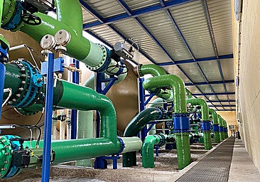 Archive photo of a desalination plant in Spain.