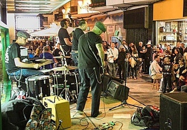 Performances take place in various areas of the town.