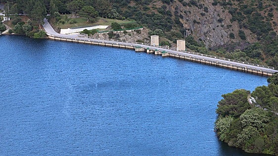 Disaster-proofing Marbella's reservoir: La Concepción will have new sensor, communications and monitoring systems