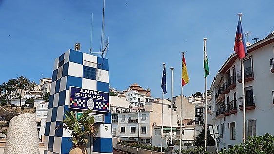 Tension in Torrox after as man barricades himself in sister's house armed with knife