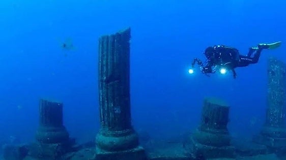 Almuñécar votes for 'path of dialogue' with government to make underwater park viable