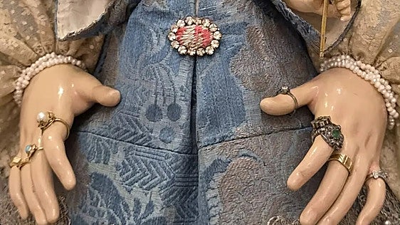 Police probe theft of jewellery removed from religious images in Antequera church