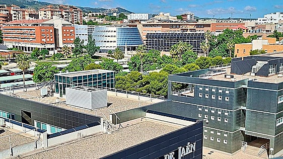 Jaén University students report man for photographing them under library tables