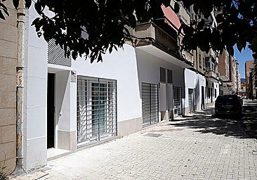 Malaga quadruples conversion of commercial premises into housing units in May