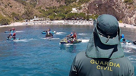 Guardia Civil issues warning after banned Jet skis return to Maro-Cerro Gordo Cliffs protected area