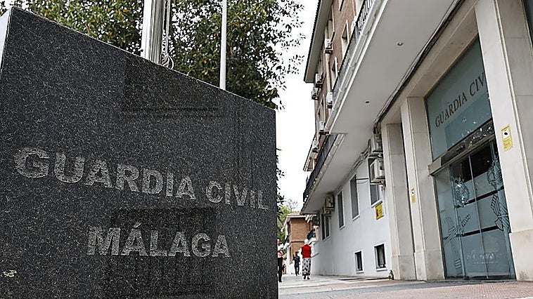 Malaga police arrest man on suspicion of several burglaries in Alhaurín el Grande, two at knife-point