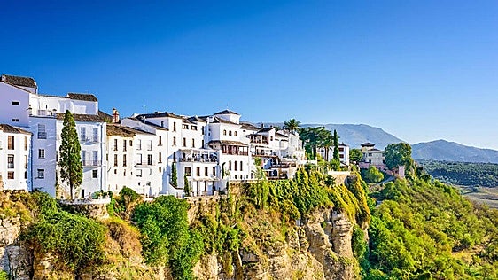 The Advantages of Relocating to Spain