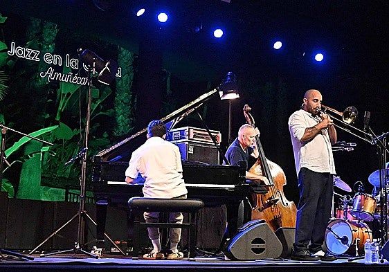 Summer nights are made for jazz at Almuñécar's botanical park