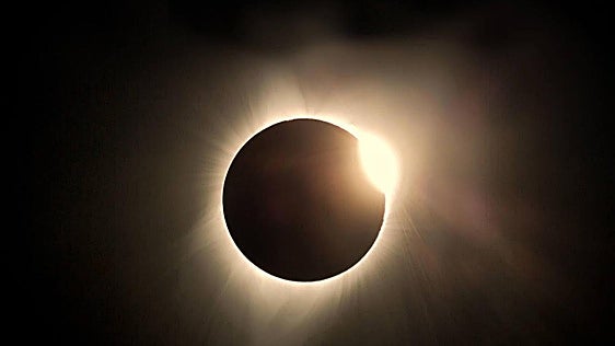 Andalucía eclipse 2026: What time can you see the total solar eclipse from each province?
