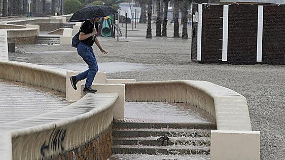 Weather warnings around Andalucía: Aemet forecasts heavy rain across the region, with Almeria on red alert