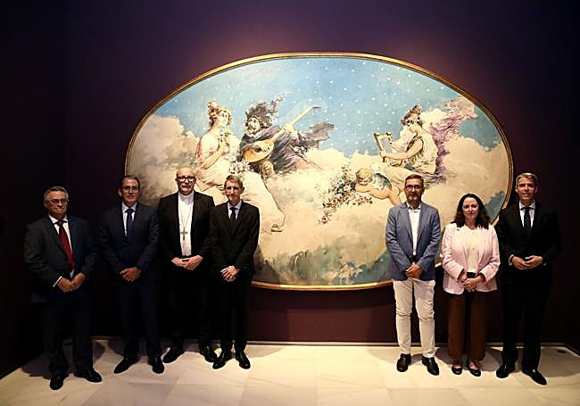 From left to right: José Luis Romero, who comissioned the exhibition; Sergio Corral, director general of Fundación Unicaja; José Antonio Satué, bishop of Malaga; José M. Domínguez, president of Fundación Unicaja; Carlos García, Andalusian regional government delegate for Culture and Sport; Mariana Pineda, town councillor for Culture and Historical Heritage, and Gonzalo Otalecu, coordinator of the exhibition.