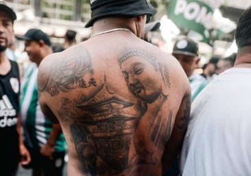 One of the casting profiles is for men with numerous tattoos.