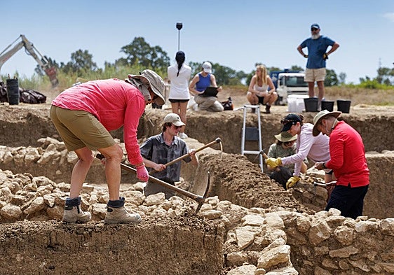 Archaeologists have already begun excavation work on the Phoenician city that was situated in the Guadalhorce river delta.