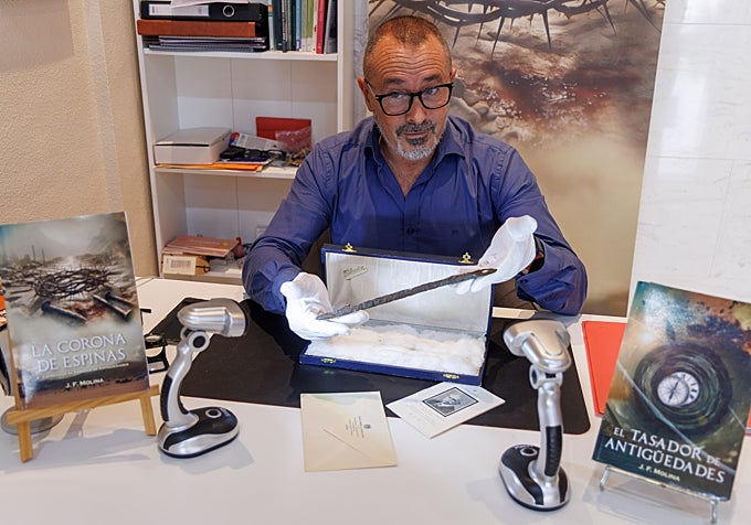 The key was in the same suitcase in which the plans of the Alhambra and the obituary note for the archaeologist Manuel Gómez-Moreno were found