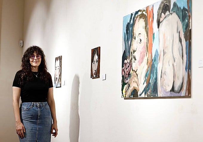 Paula Lisbona focuses on portraiture in this collection of ten paintings.