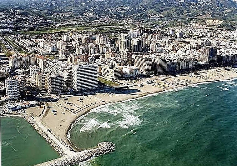 Body of man found floating off Fuengirola beach