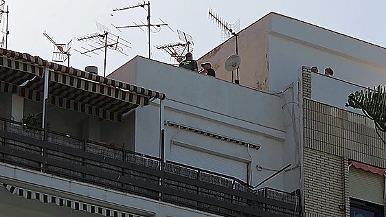 Investigation opens after 18-year-old dies following fall from balcony in Almuñécar