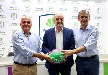 Txus Vidorreta, centre, at his presentation earlier in June.
