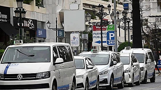 Marbella taxi drivers attribute unanswered ride requests to traffic saturation in the Costa del Sol