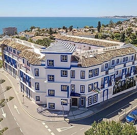 The complex, situated in Torremuelle, has 61 flats.