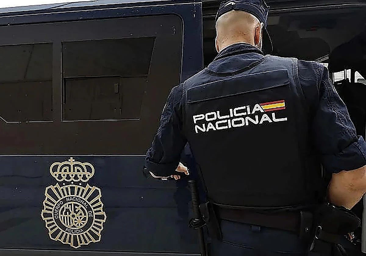 Cadiz 112: young woman dies after flag around her neck gets entangled in motorcycle's wheel