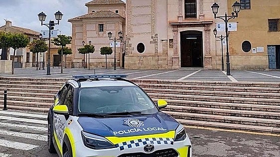 Man arrested after breaking into a church in Murcia and injuring a police officer with a cross