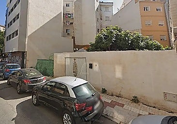 Plot of land on Malaga's Calle Luis Carreras that will house a building with eight tourist flats.