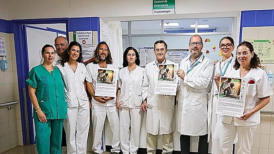 Malaga traumatology experts advocate sitting up after surgery to facilitate recovery and prevent complications