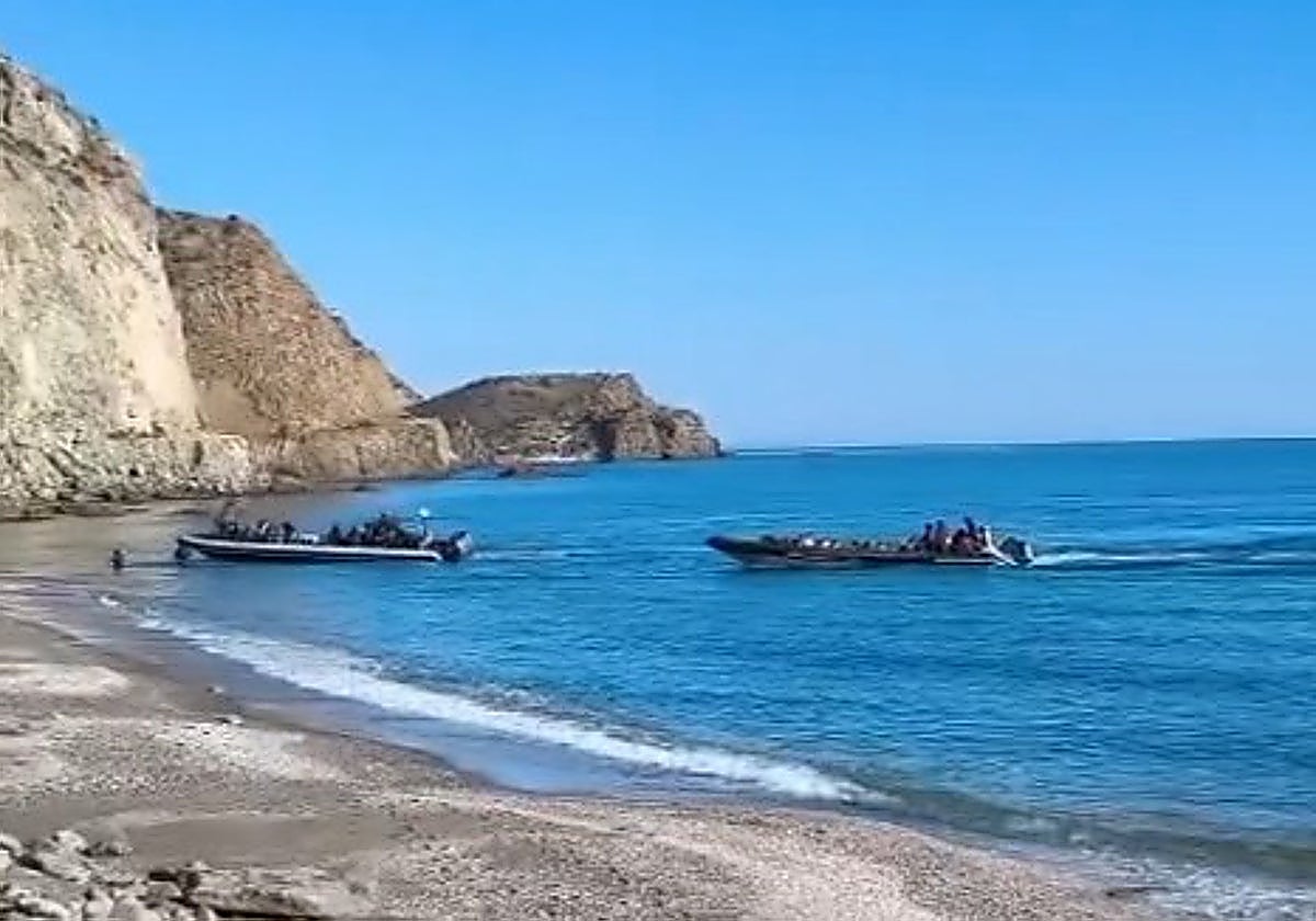 Number of small boats arriving in Almeria soars with 351 migrants arriving in twelve days