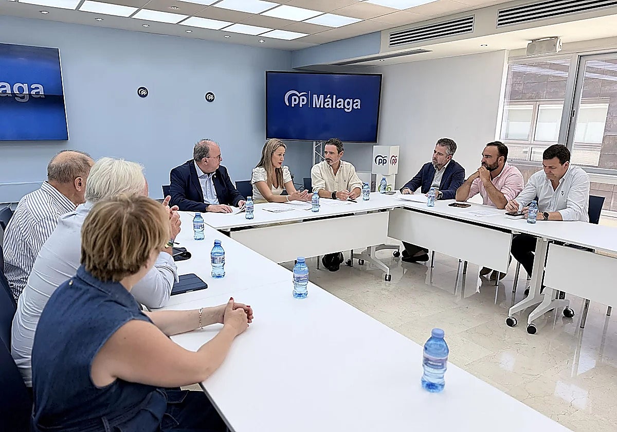 Gridlock for driving licences in Malaga: 18,000 students left waiting for lack of an examiner