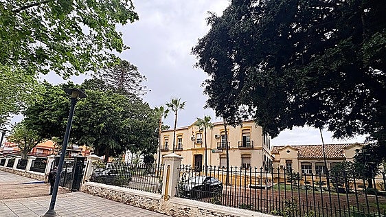 Three Vélez-Málaga foster care teen residents detained for assault on security guard