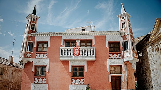 'Paris House' by Eiffel in the south of Spain