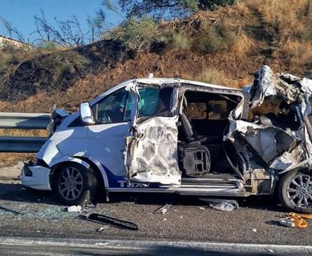 Imagen secundaria 1 - Malaga AP-7 motorway collision between several vehicles and subsequent fire kill two and seriously injure five