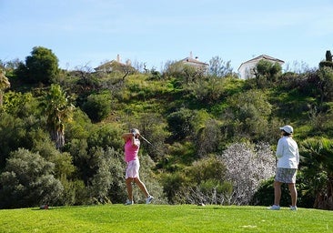 Female golfers in Añoreta.