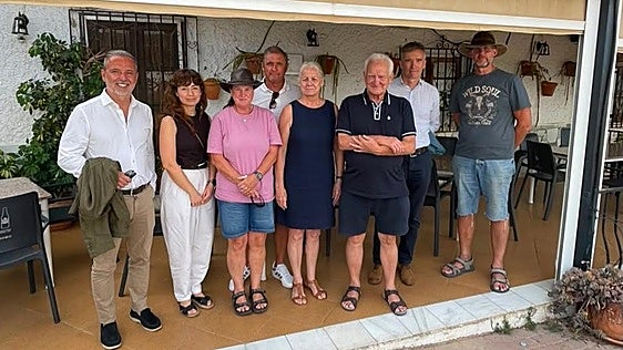 British Ambassador visits Almeria to meet local British community affected by wildfires