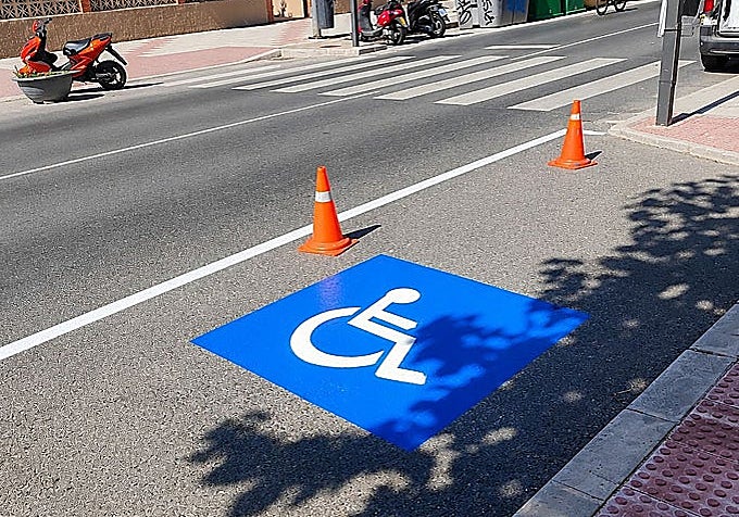 Clearer road signs