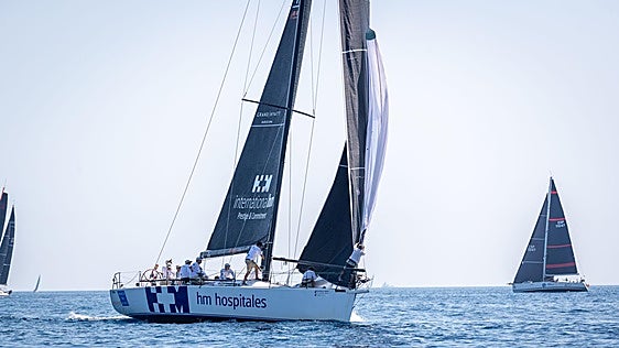 HM Hospitales made it to the winner’s podium at the Málaga Sailing Cup amid major expansion in Málaga
