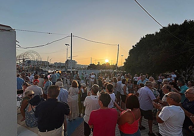 A picture of the protest in Torre del Mar.