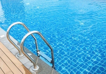 British four-year-old rushed to hospital after being rescued from Mallorca swimming pool