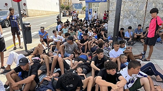 Spain's Interior Ministry identifies over 2,000 migrant children in Ceuta since 30 July