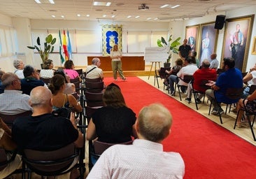 Mayor Ana Mula during the meeting on Monday.