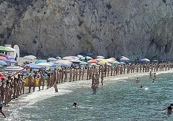 A picture of the ‘nudist reef’ taken on 22 August in Cantarriján