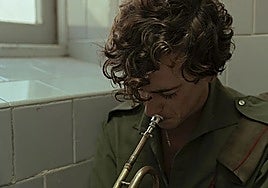 A still from La Bola Negra.